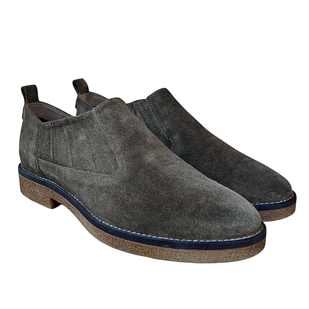 ITALEAU Army Green Suede Slip On Flats
